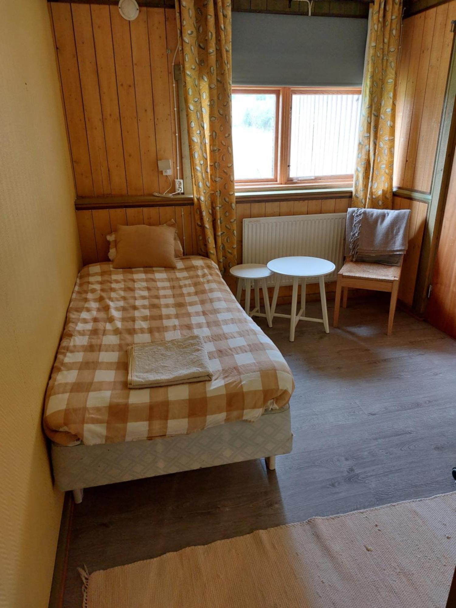 Flora Dekor Gaestgard Guest House Alingsas Ngoại thất bức ảnh