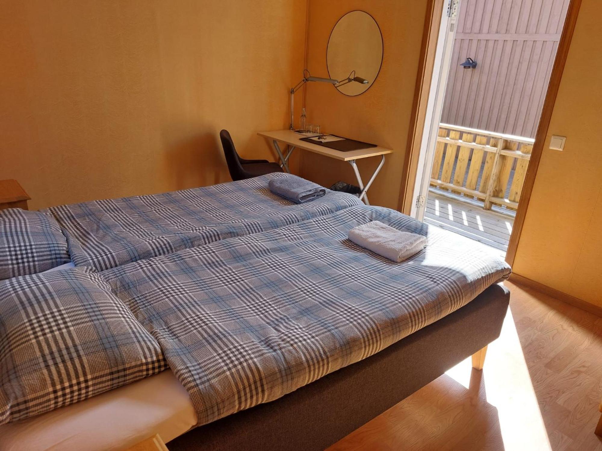 Flora Dekor Gaestgard Guest House Alingsas Ngoại thất bức ảnh