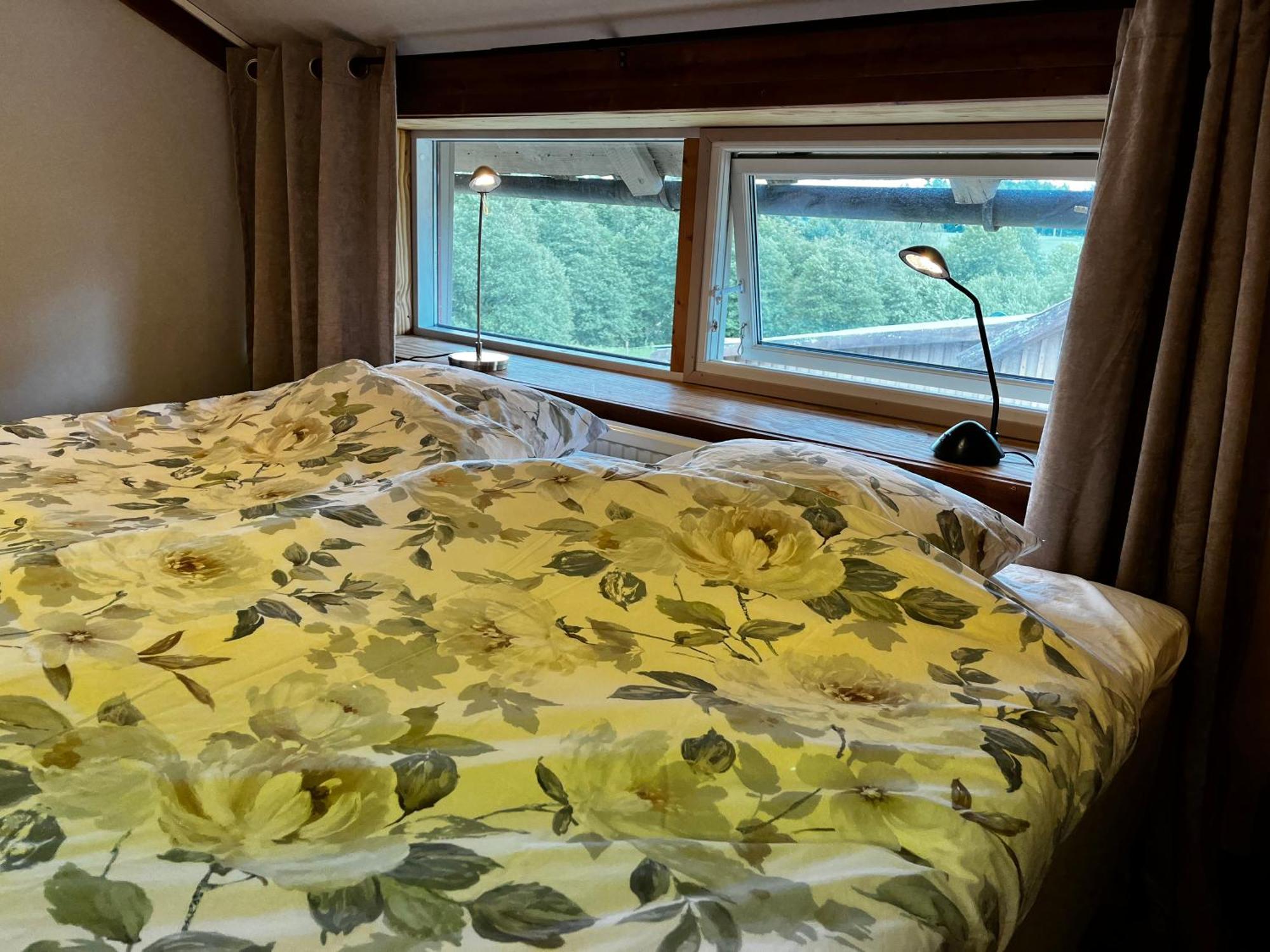 Flora Dekor Gaestgard Guest House Alingsas Ngoại thất bức ảnh