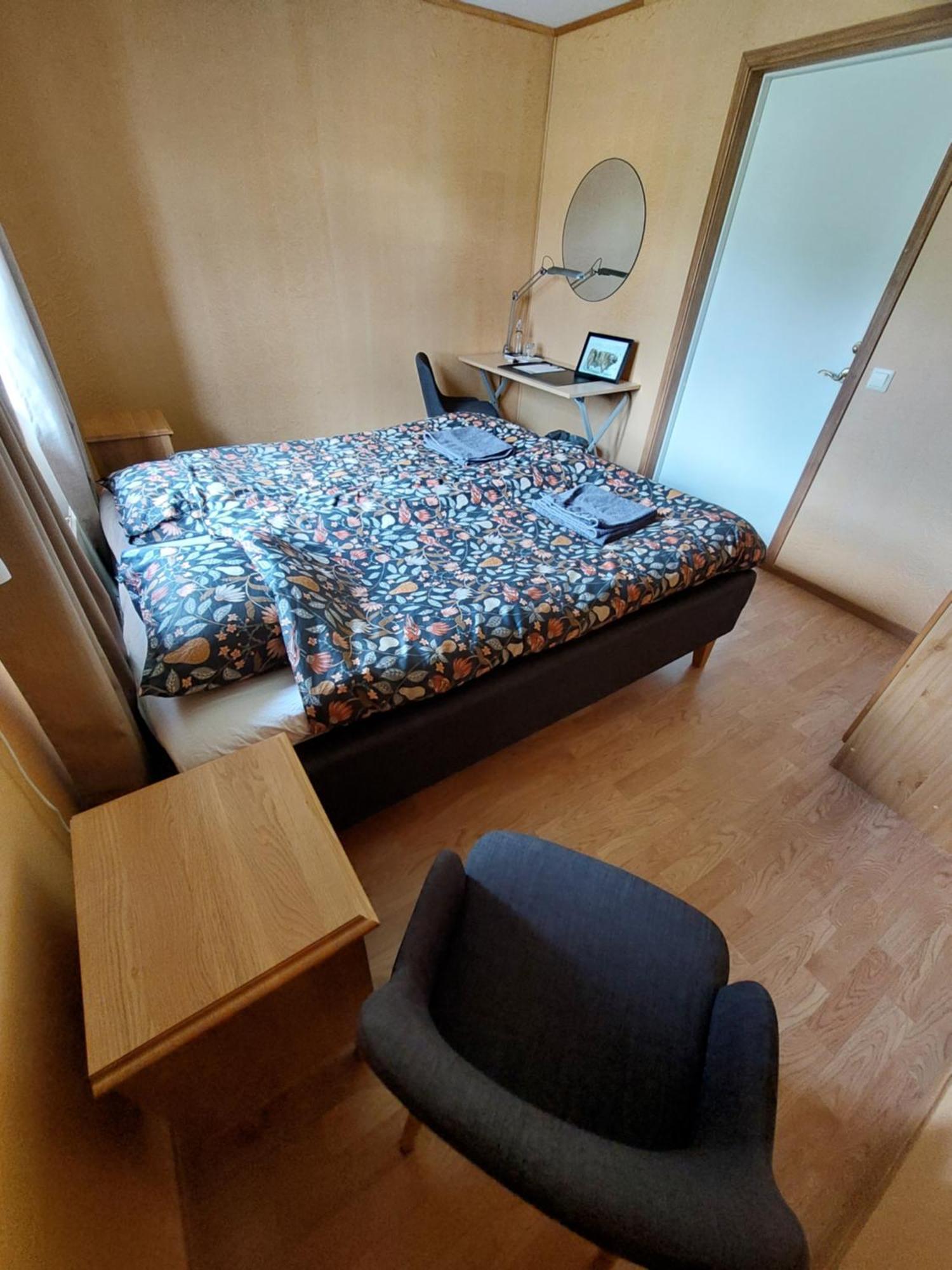 Flora Dekor Gaestgard Guest House Alingsas Ngoại thất bức ảnh